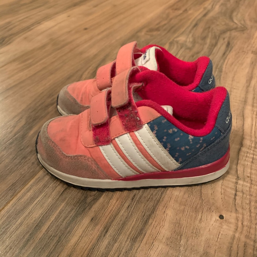 Toddler Girl’s adidas Shoes